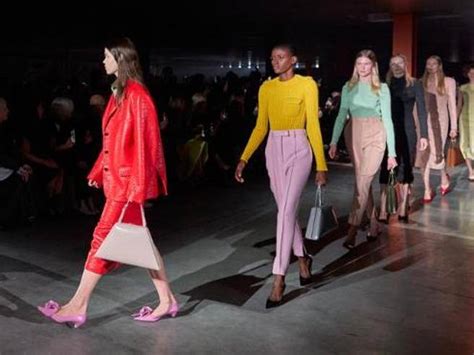 Prada, premio di risultato ai dipendenti: fino a 1.450 euro (più .